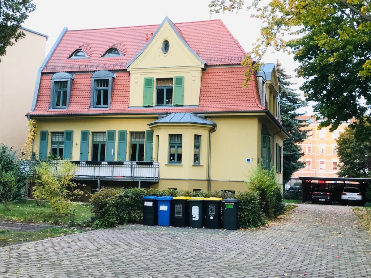 "Glueck Auf" Lichtdurchflutete Schicke Ferienwohnung In Zwickau Bagian luar foto