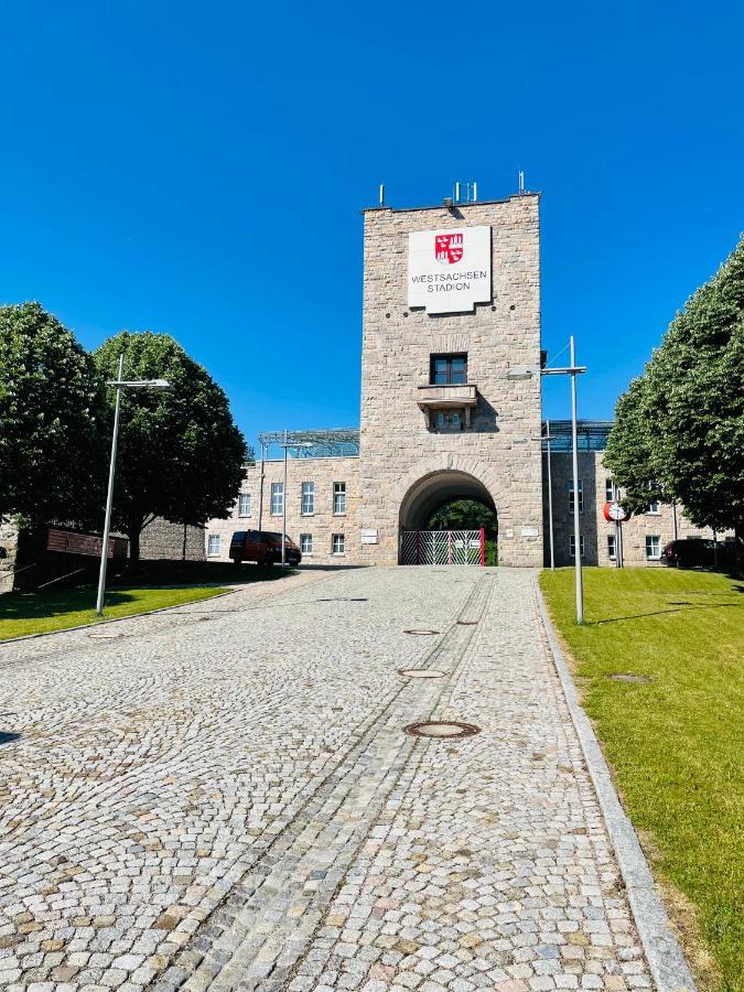 "Glueck Auf" Lichtdurchflutete Schicke Ferienwohnung In Zwickau Bagian luar foto